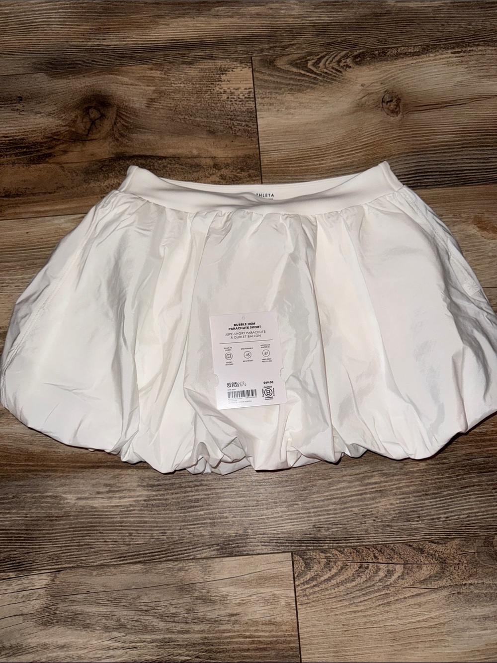 Athleta Girl Parachute Bubble Hem Skort size 12 NWT with pockets